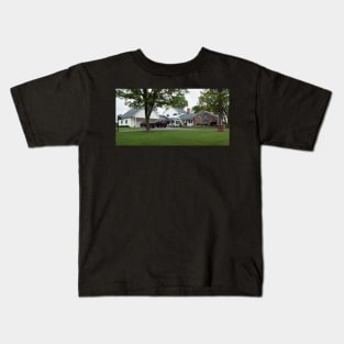 Cobblestone with modern expansion Marion, NY Kids T-Shirt